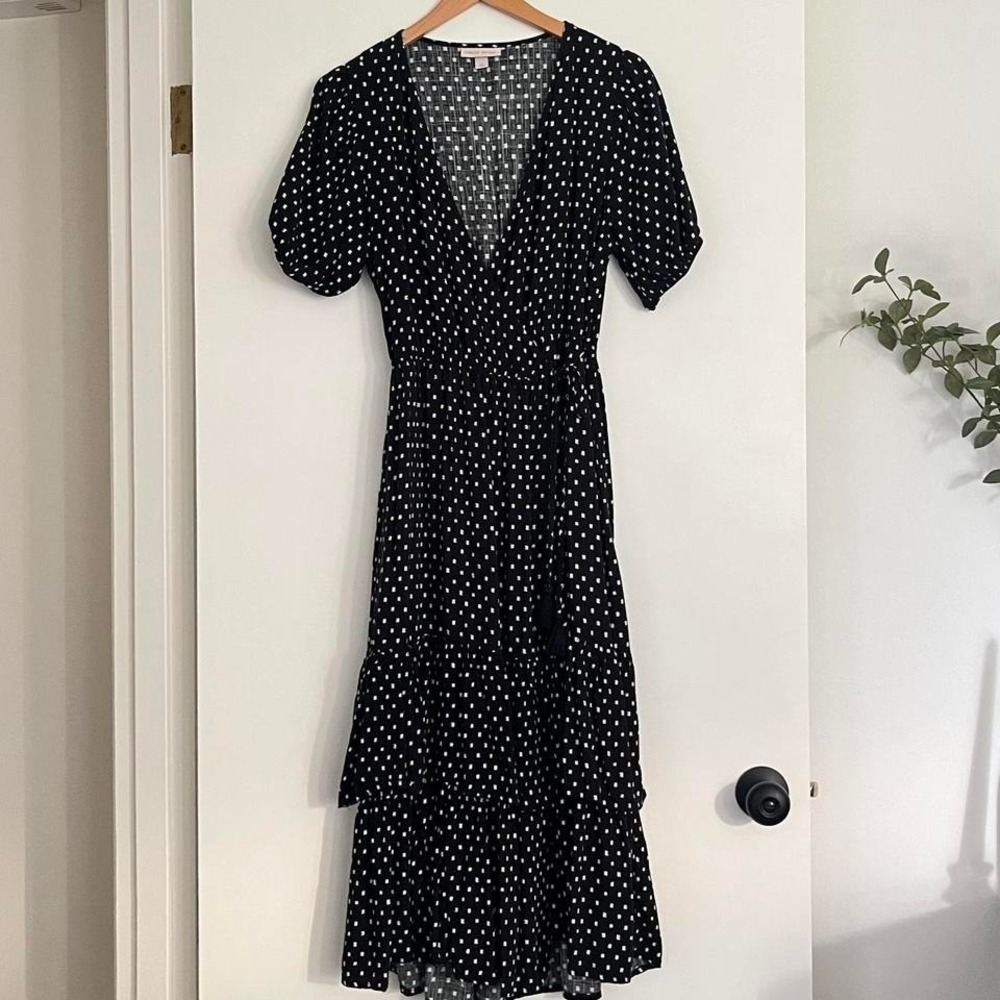 Minimalist Black and White Polka Dot Midi Dress